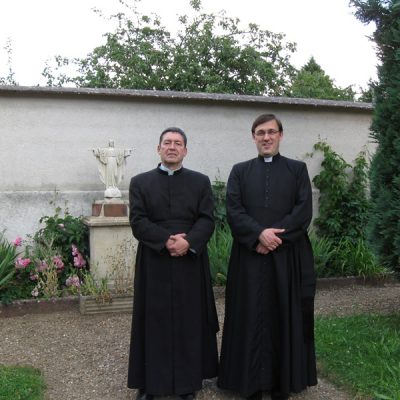 Con el Padre Perrel - Courtalain Francia